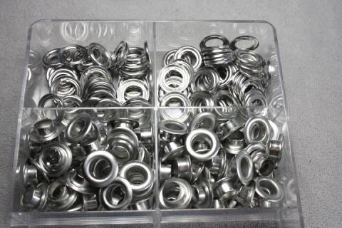 100 &Ouml;sen - Eyelets Box 8,7 mm Silver