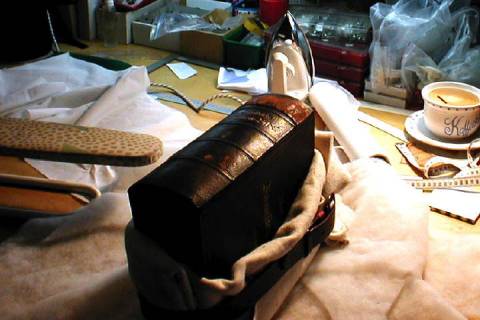 Bibelrestauration - Bild: A3