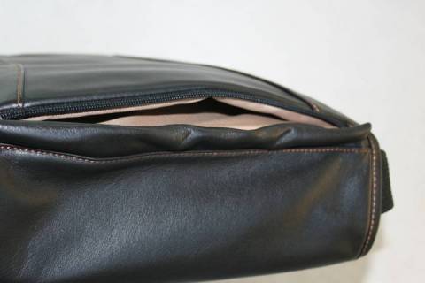 Bugatti - Hochformattaschen - Vollrindleder - Bild: A3