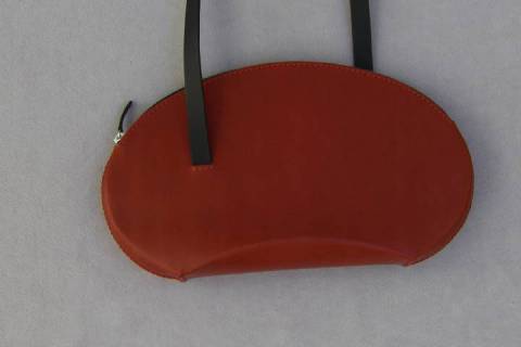 Ulrich Czerny Leder - Tasche - Bild: Farbe-Auf-Anfrage_1