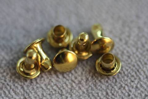 1.000 Doppelkopfhohlnieten 7/8 Gold 379 - Bild: A1