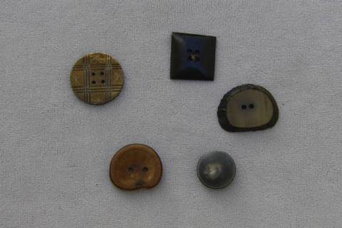 Kn&ouml;pfe und mehr - Bild: A3