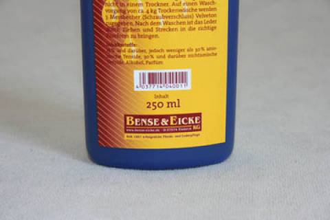 Velveton - Lammfell & Lederwaschmittel 250 ml - Bild: A2