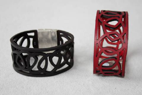 Lederarmb&auml;nder - Lederarmband MU 1 - Bild: -dunkelrot-schwarz