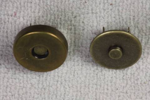 Magnetverschl&uuml;sse 14 mm Altmessing 266