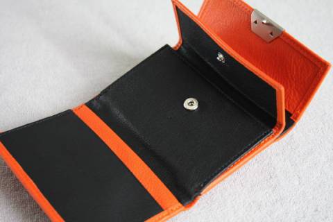 B&ouml;rse 65014 - Orange - Bild: A1