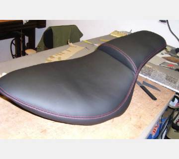 Motorradsitzbank - Lederbezug - Bild: A1