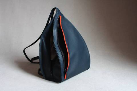 Olbrish b - Lederrucksack - Lenz Blau / Orange - Bild: A2