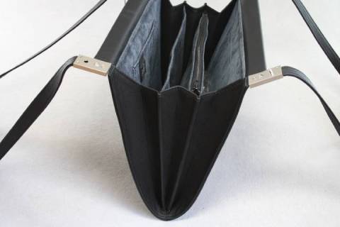 Olbrish b - Lederhandtaschen - Foyer  - Schwarz - Bild: A5