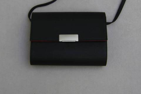 Olbrish b - Organizer Knut - Schwarz - Rot - Bild: Farbe-Apfel-403_1