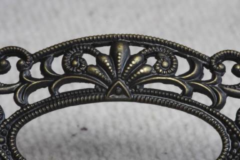 Oval Schn&ouml;rkel Verzietungen Altmessing 4052 - Bild: A1