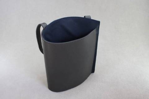 Olbrish b - Designledertaschen - Pandora Grau/Blau - Bild: A4