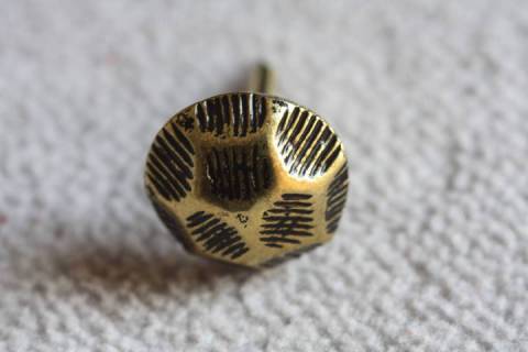 Polsternaegel - Ziernaegel - Moebelnaegel P-337 - Bild: A2