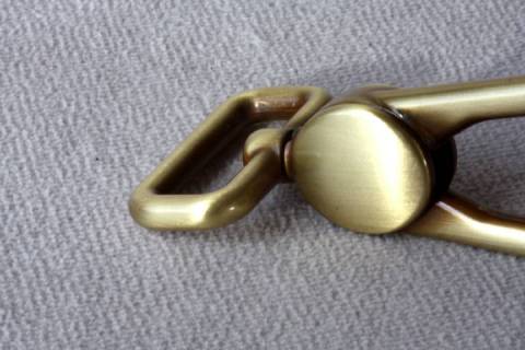 Karabinerhaken - 25 mm - Altmessing - 356 - Bild: A1