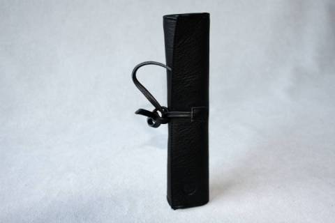 Sonnenleder - Stifterolle -Goethe H - Schwarz - Bild: A1