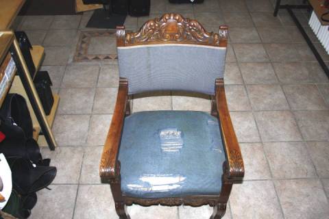 Stuhl - Ledererneuerung - Bild: A7