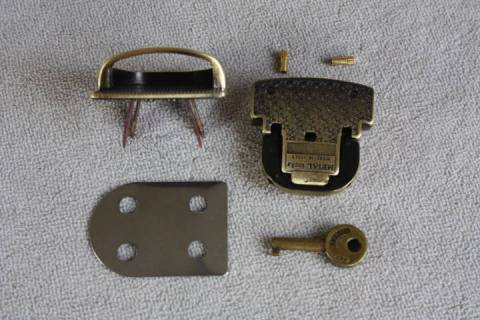 Taschenverschl&uuml;sse Altmessing 249 - Bild: A3