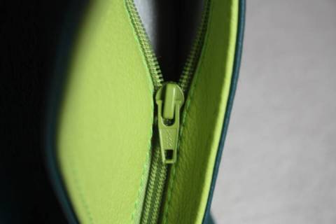 Olbrish - Generation X Lederhandtaschen 12012 Apfel - Amazonas - Bild: A4