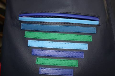 Lederwesten Ma&szlig;anfertigungen mit Farbspielen - Bild: a1